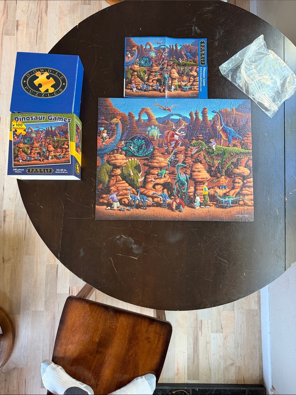 Dowdle Puzzle Dinosaur Games 100-Piece Puzzle - Blue/Multicolor